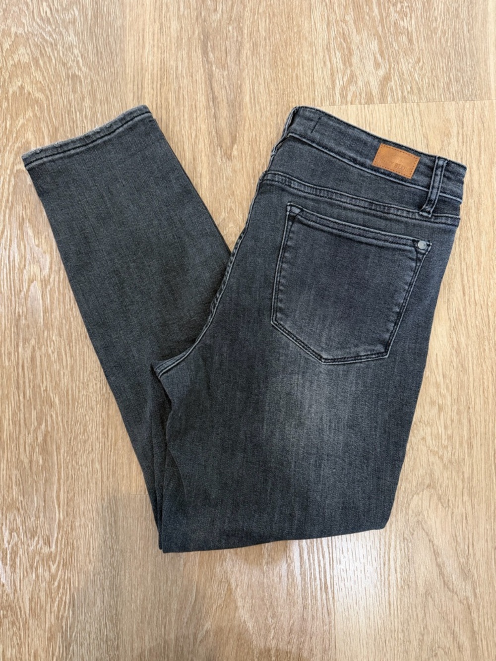 Judy Blue Women’s Boyfriend Fit Jeans Size 30‎